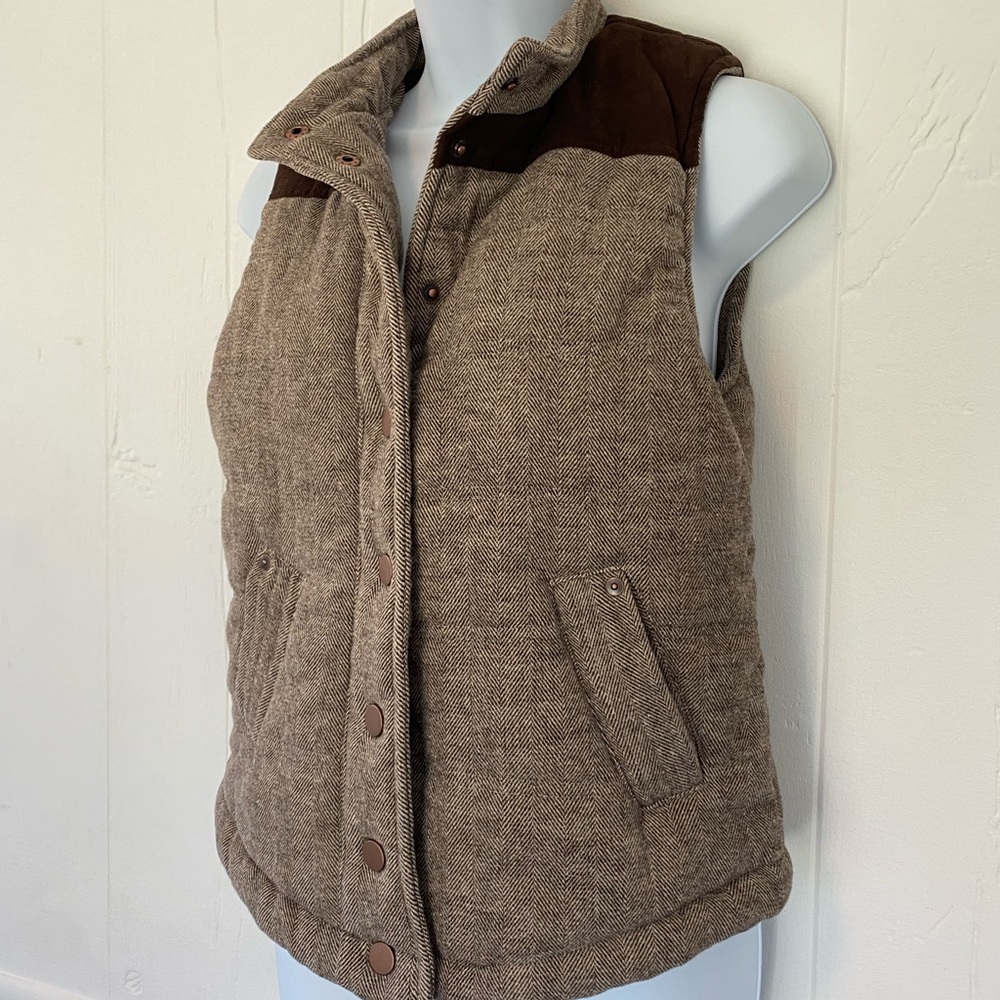 BKE Brown Herringbone Puffer Vest